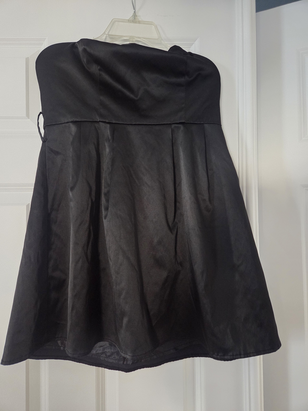 Forever 21 Strapless Mini Black Party Dress